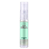 Mintgroene cosmetische sprayfles met Bella-branding voor Parfum Musc Bella